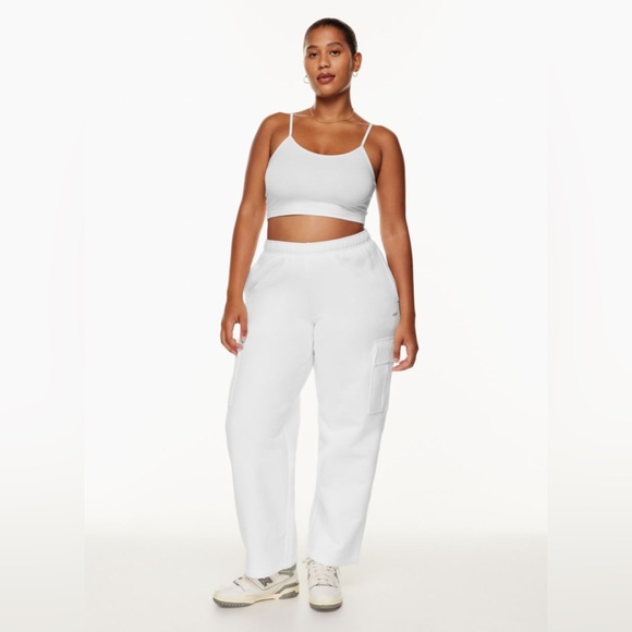 Aritzia TNA Cargo Sweatpants - Picture 1 of 4